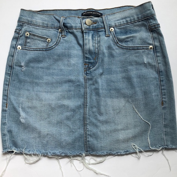 Brandy Melville Dresses & Skirts - Brandy Melville Denim Skirt 🌺